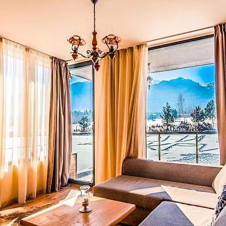 شقة Luxurious Amidst Majestic Mountains