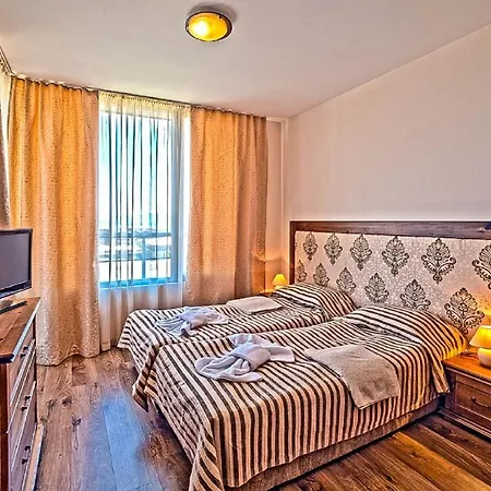 Luxurious Amidst Majestic Mountains *